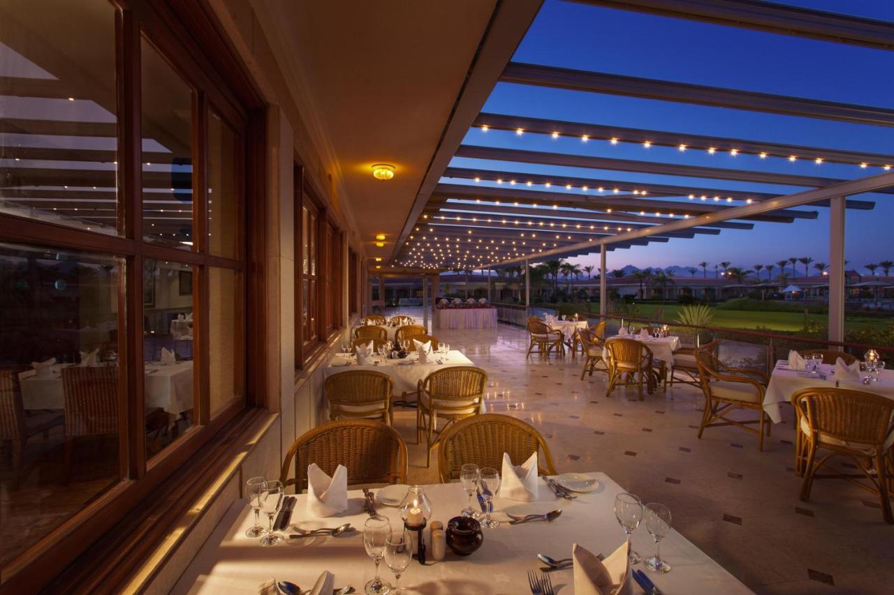 朱莉维尔高尔夫度假村 沙姆沙伊赫 外观 照片 The restaurant at the clubhouse